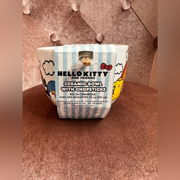 Hello Kitty & Friends Rainbow 20oz Ceramic Noodle Bowl & Chopstick Set - Picture 4 of 4